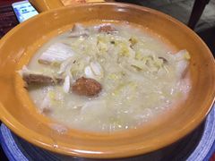 酸菜炖丸子炉肉-小铫鸡汤