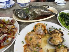 -四川小胡子海鲜(丁村万人海鲜广场店)