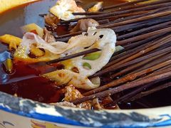 -拈签一笑黄牛肉辣卤串串