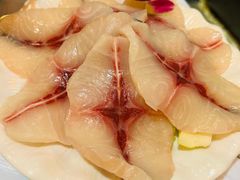 -鲜入围煮花胶鸡海鲜火锅