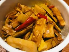 不太辣的笋-渝是乎酸菜鱼(龙旗购物中心店)