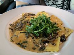 -Top Of Vancouver Revolving Restaurant