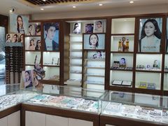 -明月眼镜(三坝店)