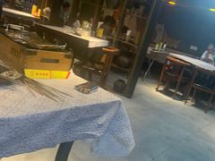 -云晓光头烧烤吧(盛夏店)