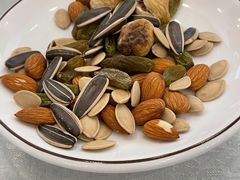 -马尔龙新疆饭店·清真(瑞景店)