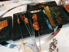 -哈尔滨烧烤·山河村铁锅炖(交大店)