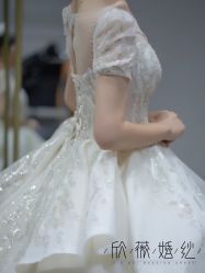 点击看大图 -欣薇婚纱(新源乐汇城店)