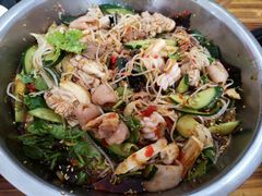 -周良天山牛杂城(天山路总店)