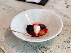 红莓清汤酸奶布丁-T館·花园艺术餐厅