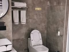 -优嘉酒店(长沙万家丽广场人民东路地铁站店)