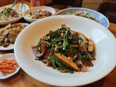 -老鼎万春卤菜(五代传承创始老店)