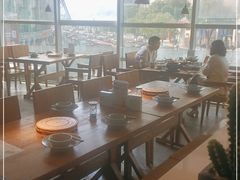 -蜜桃餐厅·伴山(湖滨商业街店)