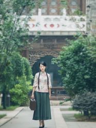 -城南旧影 旗袍全家福摄影写真体验馆
