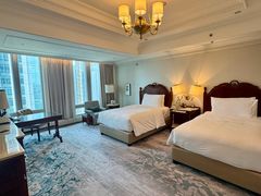 -广州富力丽思卡尔顿酒店