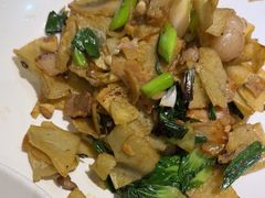 -黄泥岗·地道湖北菜(奥特莱斯店)