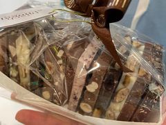 -Laderach 莱德拉(上海环贸iapm店)