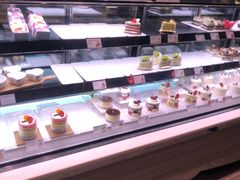 -巴黎贝甜(大宁国际商业广场店)