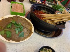 -钢管厂五区小郡肝串串香(蜀都万达店)