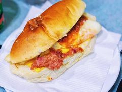 招牌咸牛肉芝士猪仔包-华嫂冰室(尖沙咀店)