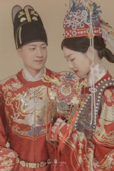 点击看大图 -挪娅婚纱摄影皇家会所