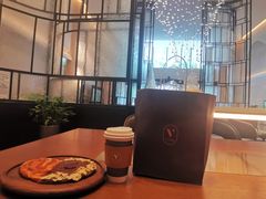 靠窗位-V咖啡(兰州盛达希尔顿酒店)