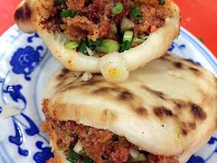 牛肉夹馍-代四孃牛华豆腐脑美味小食(总店)