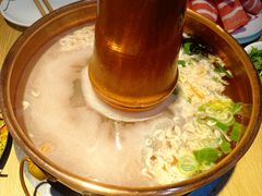 -洞庭洲·防空洞火锅·铜锅涮肉·烧烤(新百广场店)