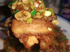 -坛宗剁椒鱼头(河西王府井店)