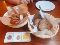 -普兰达德国餐厅·德式脆皮烤猪肘·自酿啤酒(观唐店)