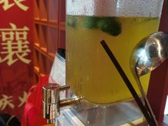 -憨孃孃·重庆老火锅(红山黑金店)
