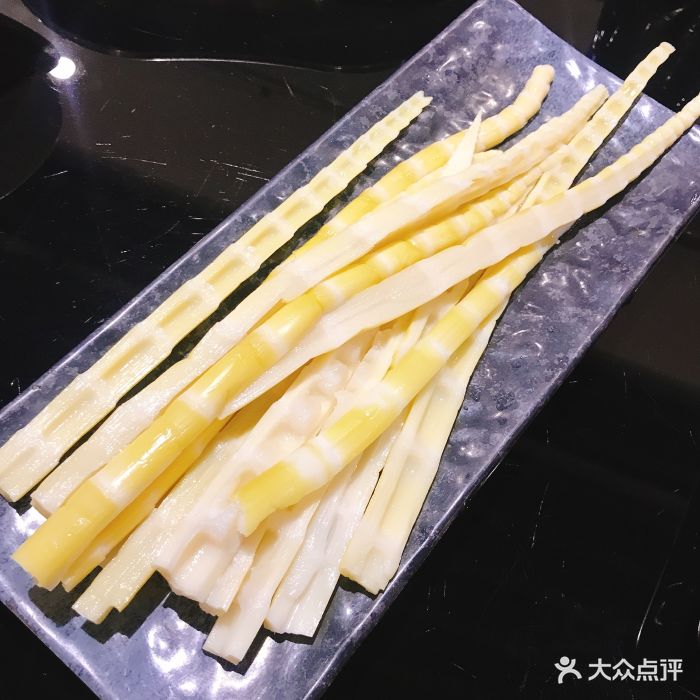 吴记老锅底麻辣火锅(福州路店)鲜笋尖图片