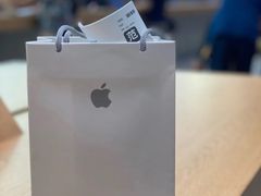 -Apple零售店(华贸购物中心店)