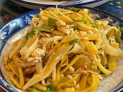 -蜗牛小馆醉乡民谣云南菜(惠新西里店)