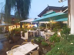-春天里餐厅·云南创意菜特色美食(束河店)