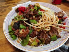 -歹歹的加个面过油肉拌面