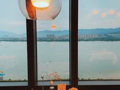 -SMEET遇上 世界料理·酒廊