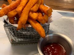 -I HOLIC艾豪丽披萨(KKone店)