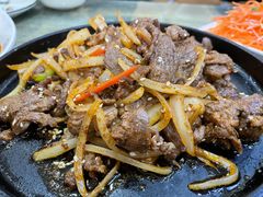 -壹阁胡羊焖饼(特色小吃街店)