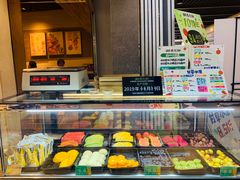 面包甜点陈列柜-果之满满鲜榨果汁(科技产业大厦店)