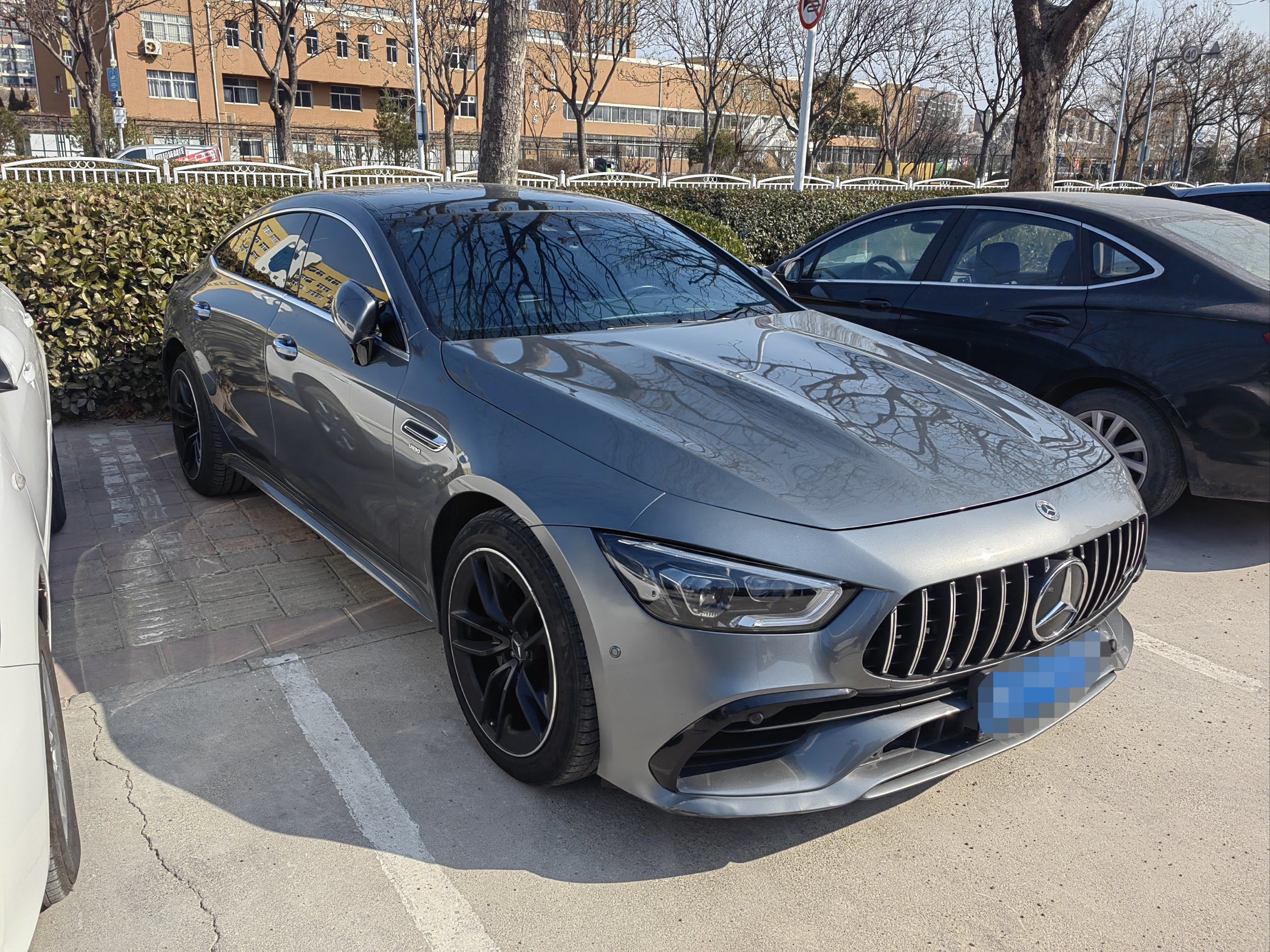 奔驰小众车型轿车
