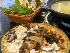 -草墩罗非鱼庄•野生菌•腊排骨(七星街上段店)