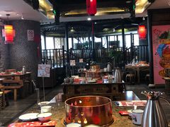 -沪小二炭火蛙锅(淮海中路美食不夜城店)