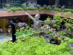 -瑞虹新天地月亮湾