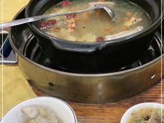 -濠轩阁特色生蚝火锅(水湾路店)