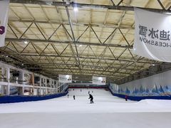 -乔波室内滑雪场
