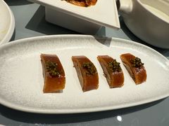 烤鸭配卡露伽鱼子-小大董·烤鸭(观景餐厅·南京西路店)