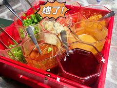 -禄婶鸡煲·打边炉