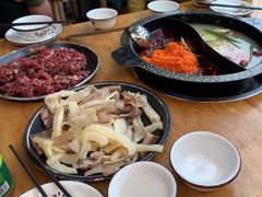 -小志家.鲜牦牛肉牛杂火锅野生菌汤锅