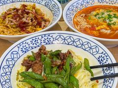 -李与白包子铺(桐梓林店)