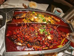 怪味-江边城外烤全鱼(龙德广场店)